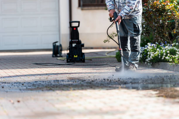 Best Garage Pressure Washing  in Keewatin, MN