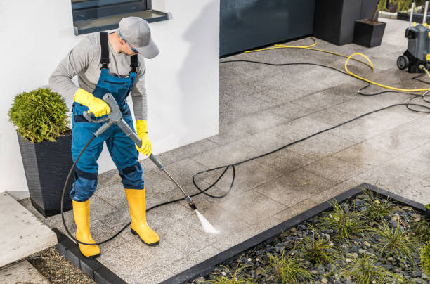 Best Commercial Building Pressure Washing  in Keewatin, MN